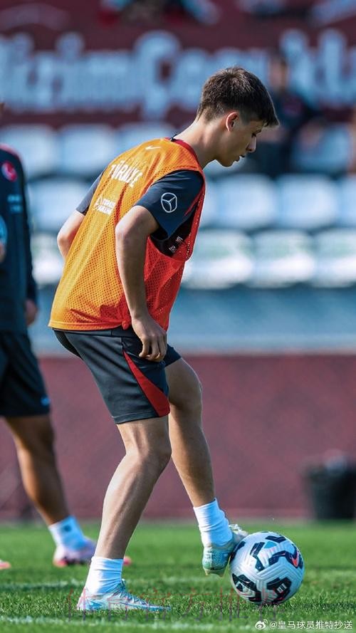 西媒:居莱尔如今自信满满 国家德比大概率会首发 西媒:居莱尔如今自信满满 国家德比大概率会首发